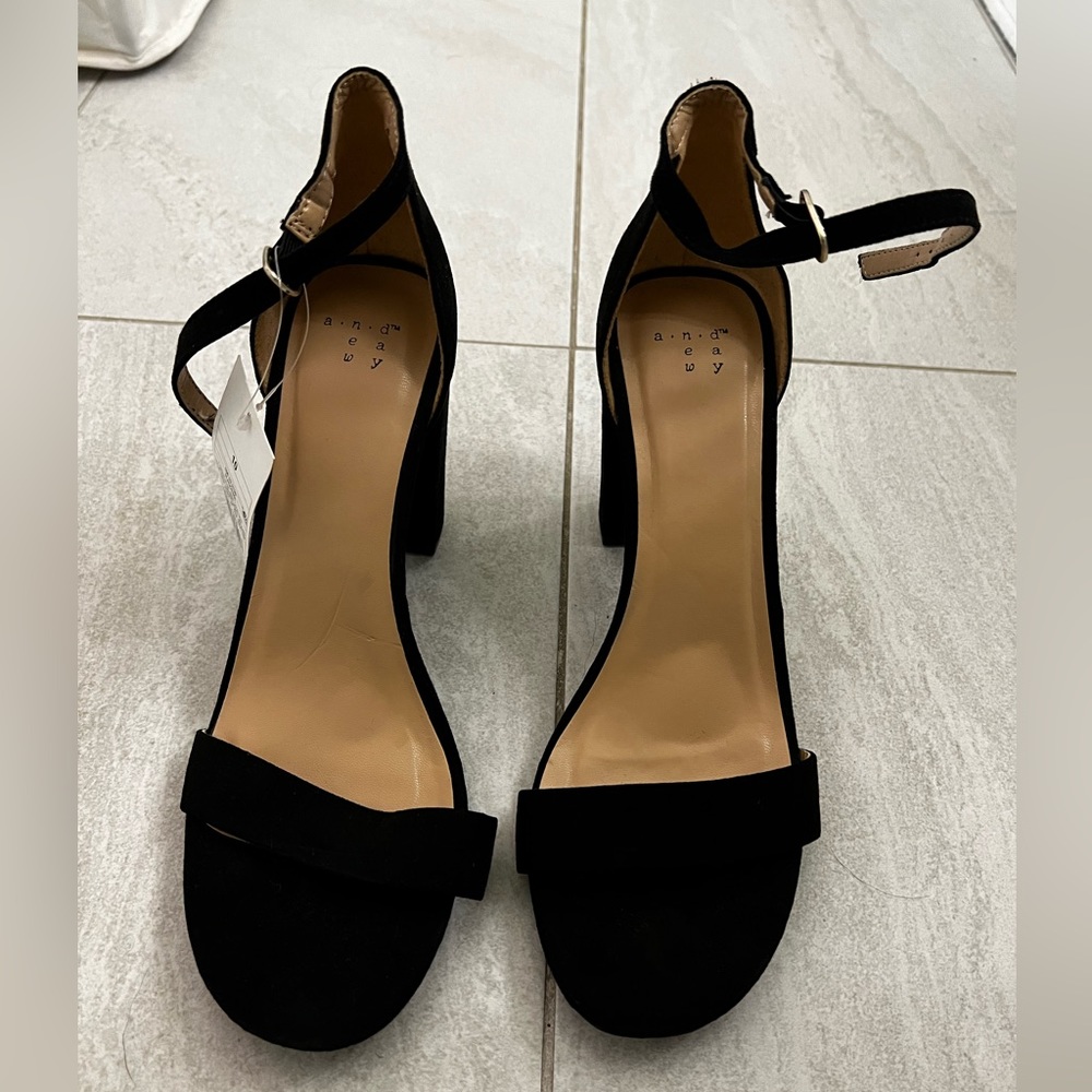 Black Strap Heels Size 10. New with Tags. Never worn.